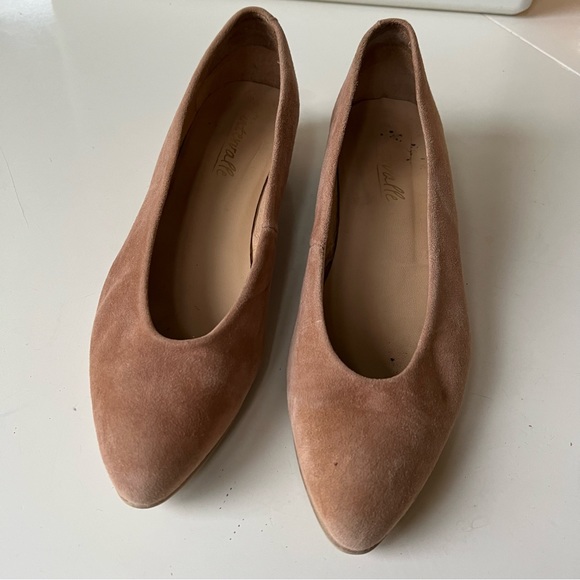 Clou suede low heel -sz 7.5/8 - Picture 5 of 7
